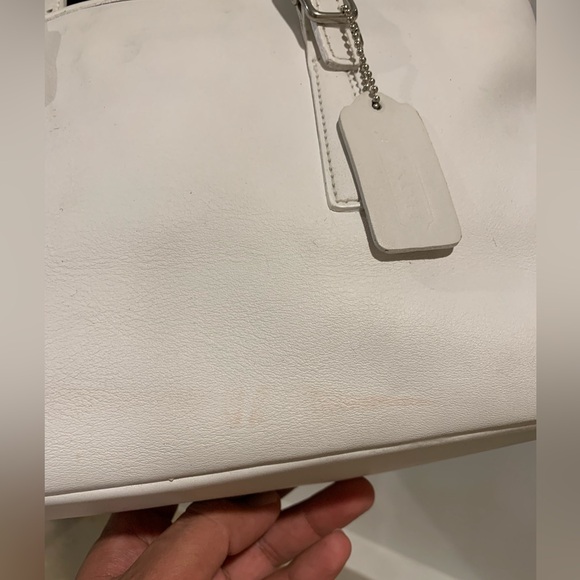 VNTG COACH LEGACY WEST CLASSIC SHOPPER WHITE LEATHER 9813 SILVER HARDWARE RARE - Picture 3 of 14